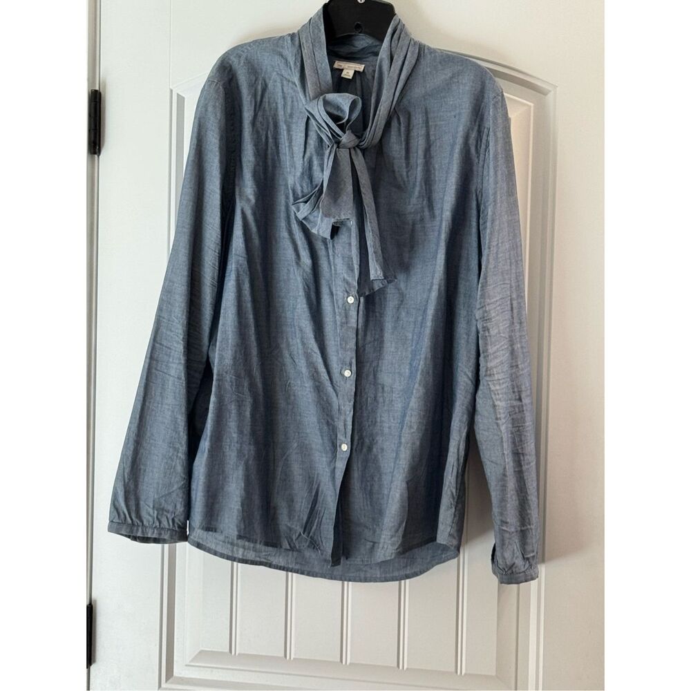 Gap Woman’s Blue Button Long Sleeve Shirt